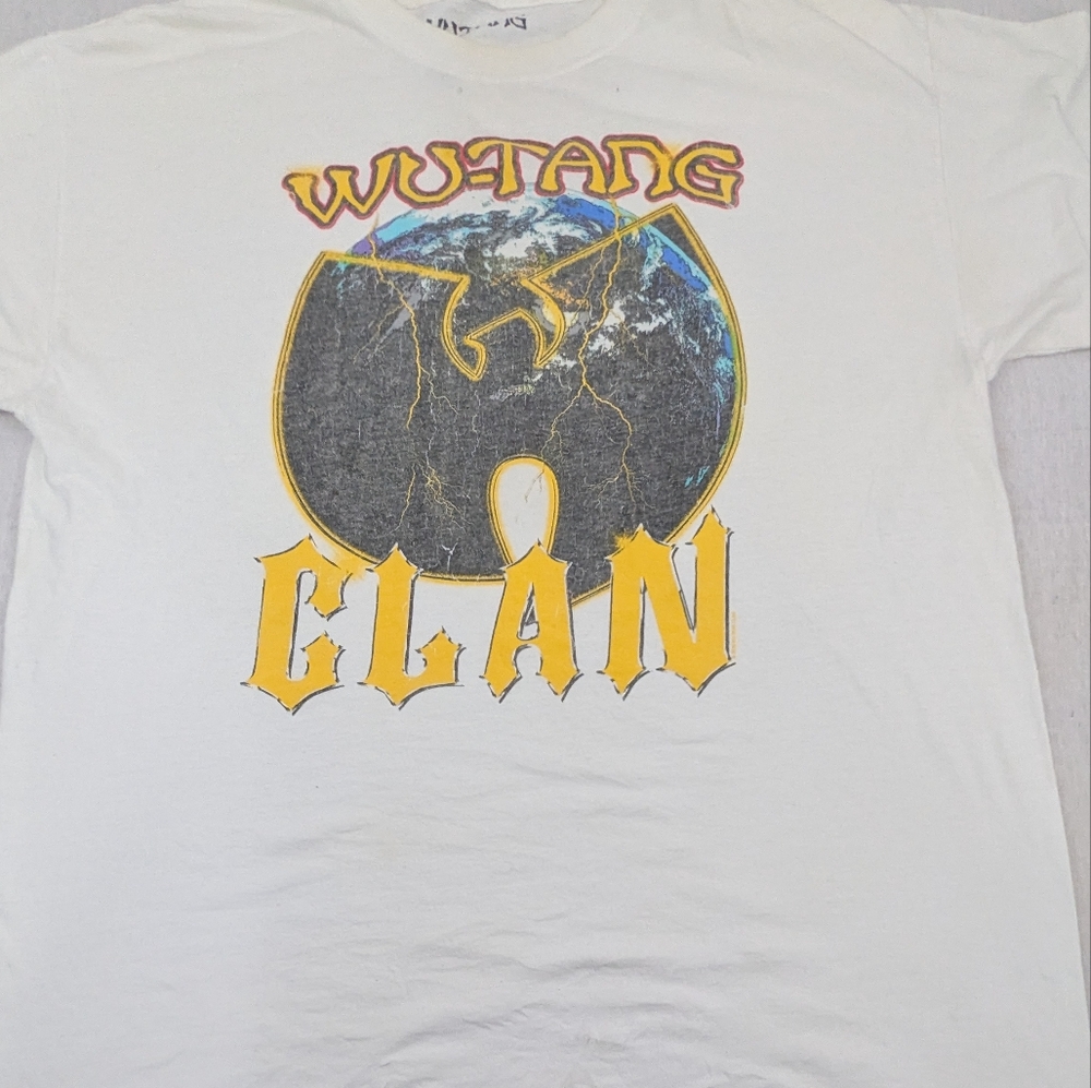 Wu-Tang Clan Rap Hip Hop Cream Colored Tee With Band Logo On Front Large